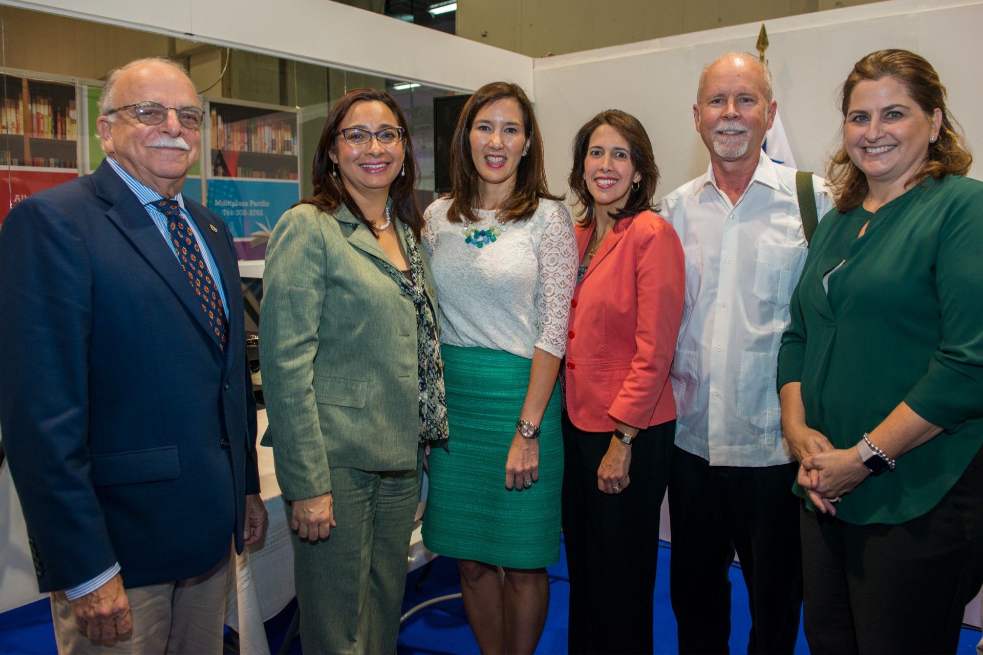 Ira Rubinoff, left, visits the Panama International Book Fair